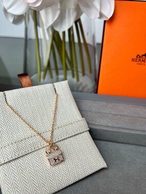 Hermes Fashion Bag necklace